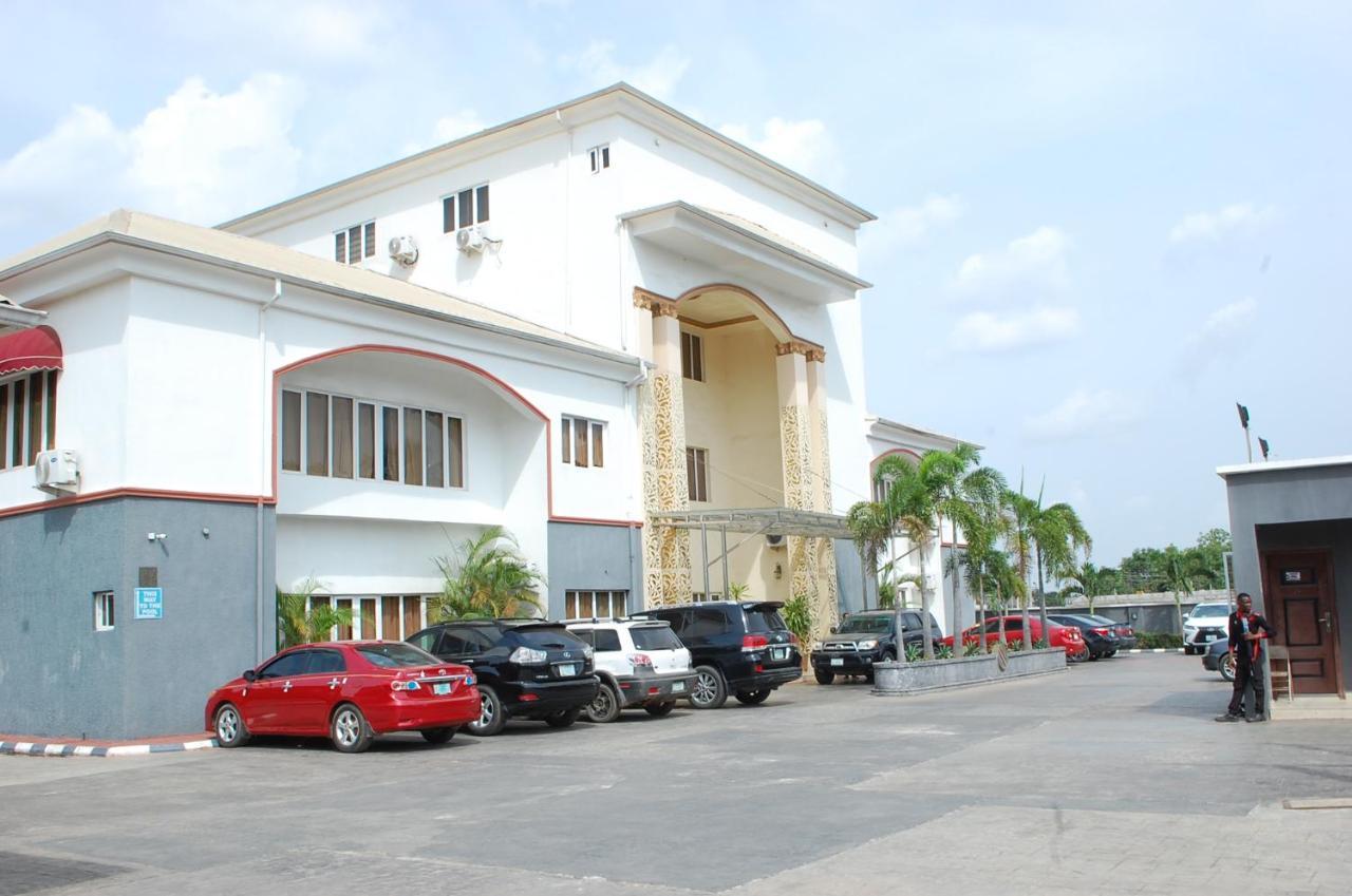 Mahogany Hotel And Suites Ibadan Exterior foto